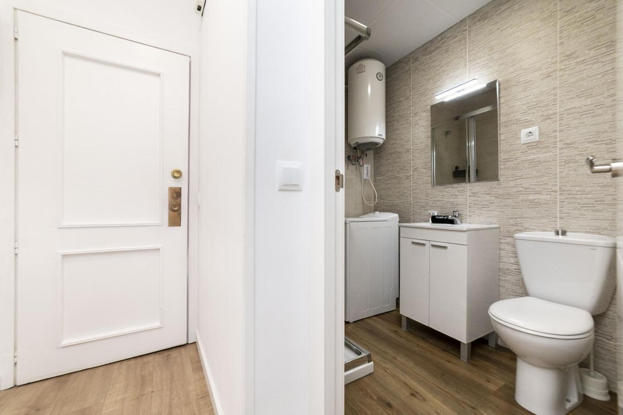 Deluxe V - Ferga Apartamento Madrid